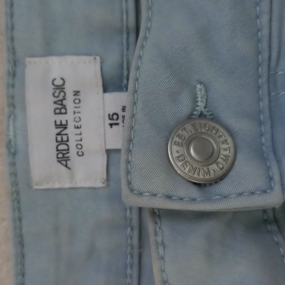 2 pair Ardene Basic Jean shorts - Picture 2 of 3